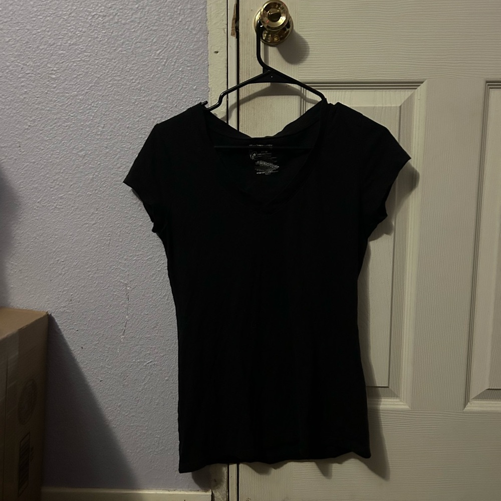 No Boundaries Black Short Sleeve V-Neck Tee